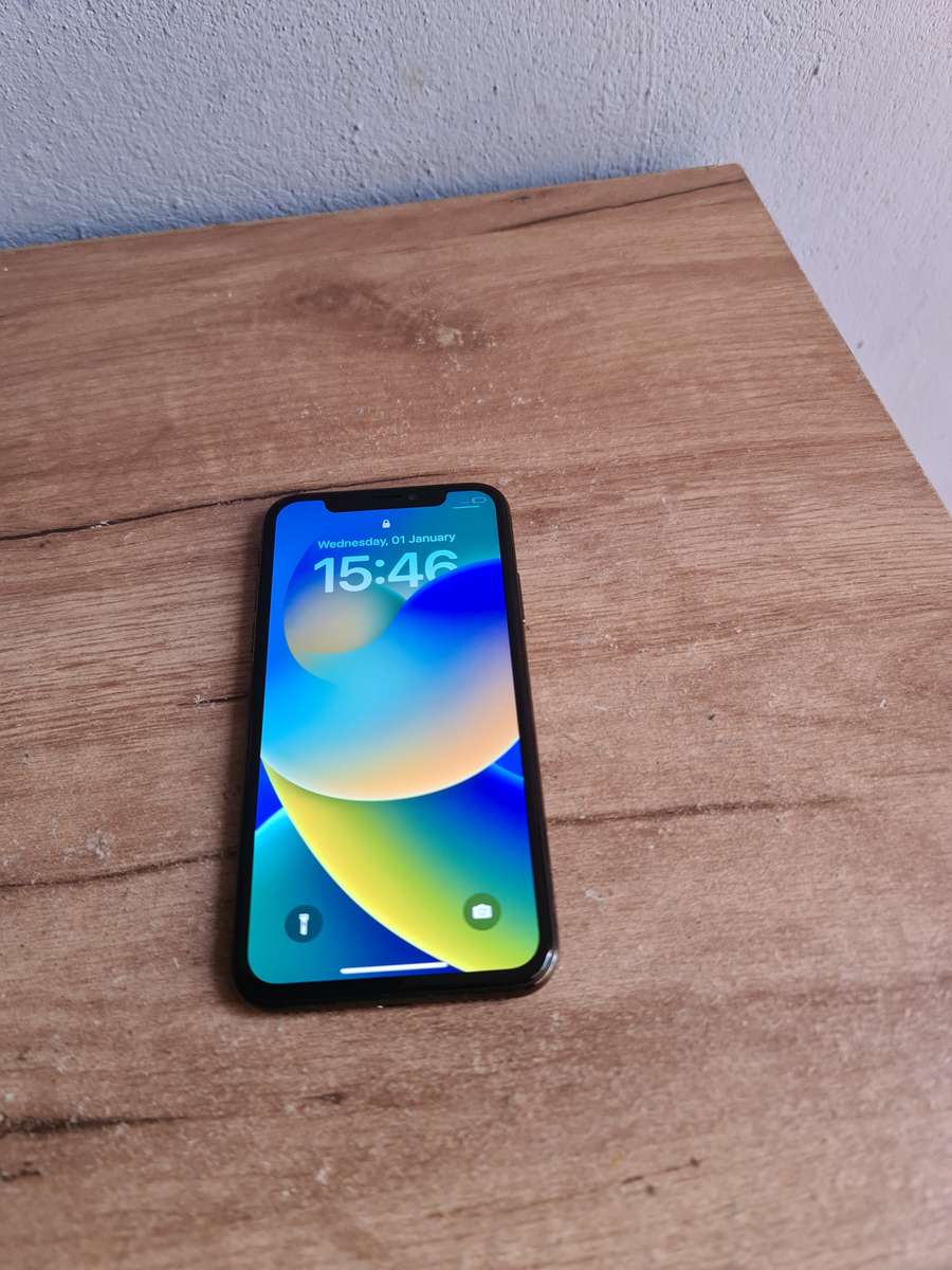 Apple iPhone X 256GB Pre owned