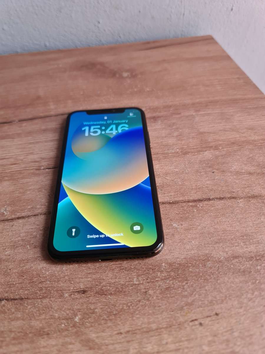 Apple iPhone X 256GB Pre owned