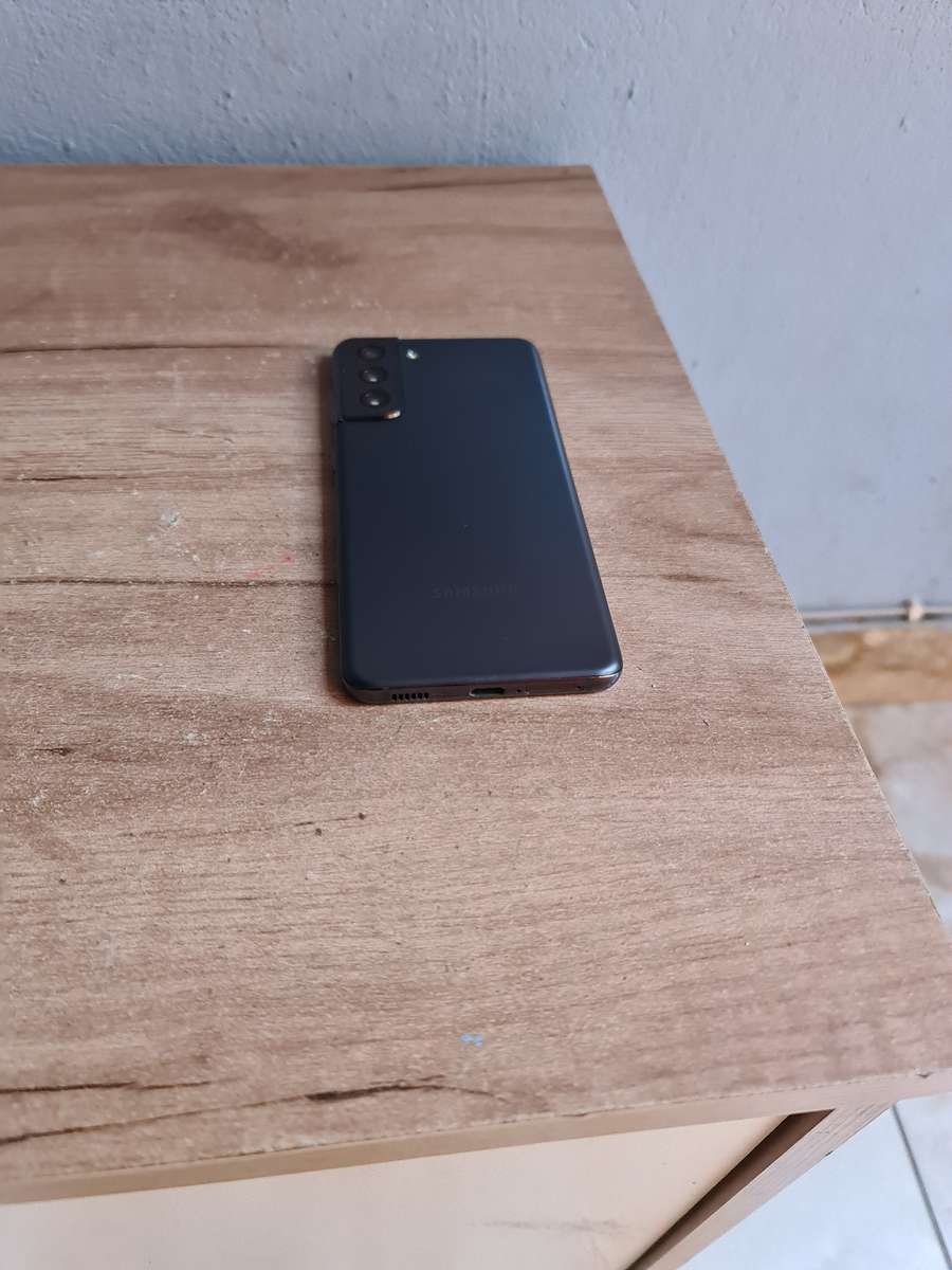 Samsung Galaxy S21 5G 256GB Pre-owned