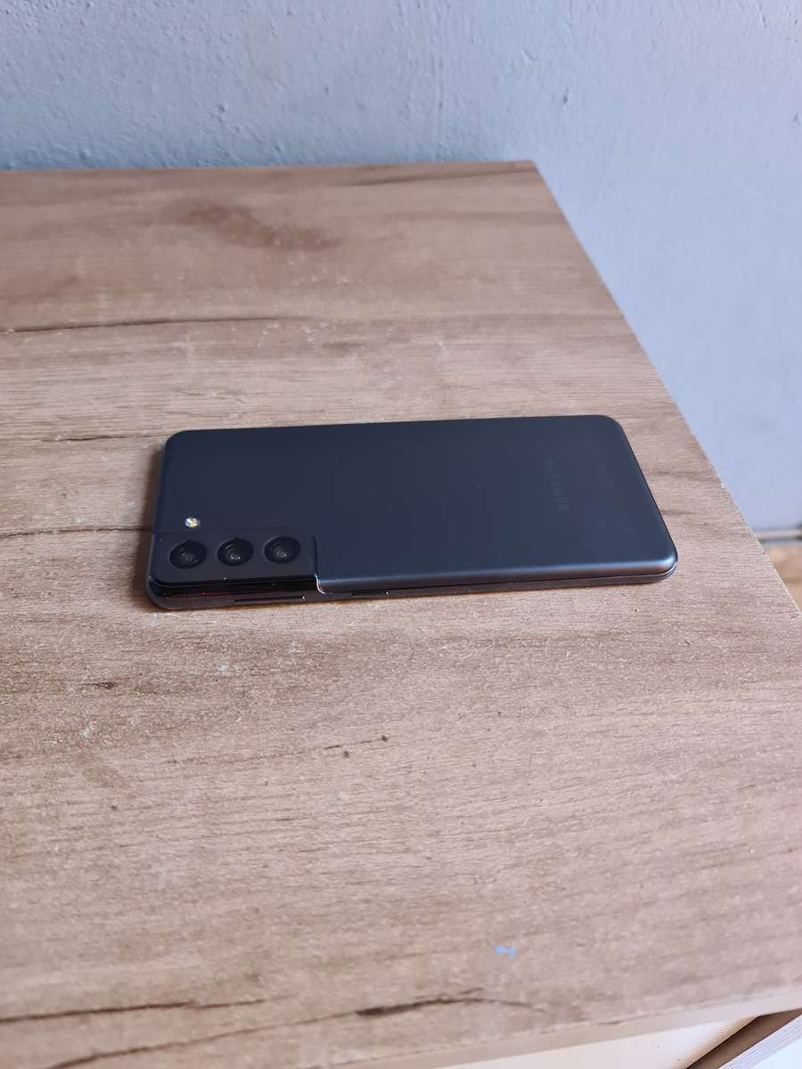 Samsung Galaxy S21 5G 256GB Pre-owned