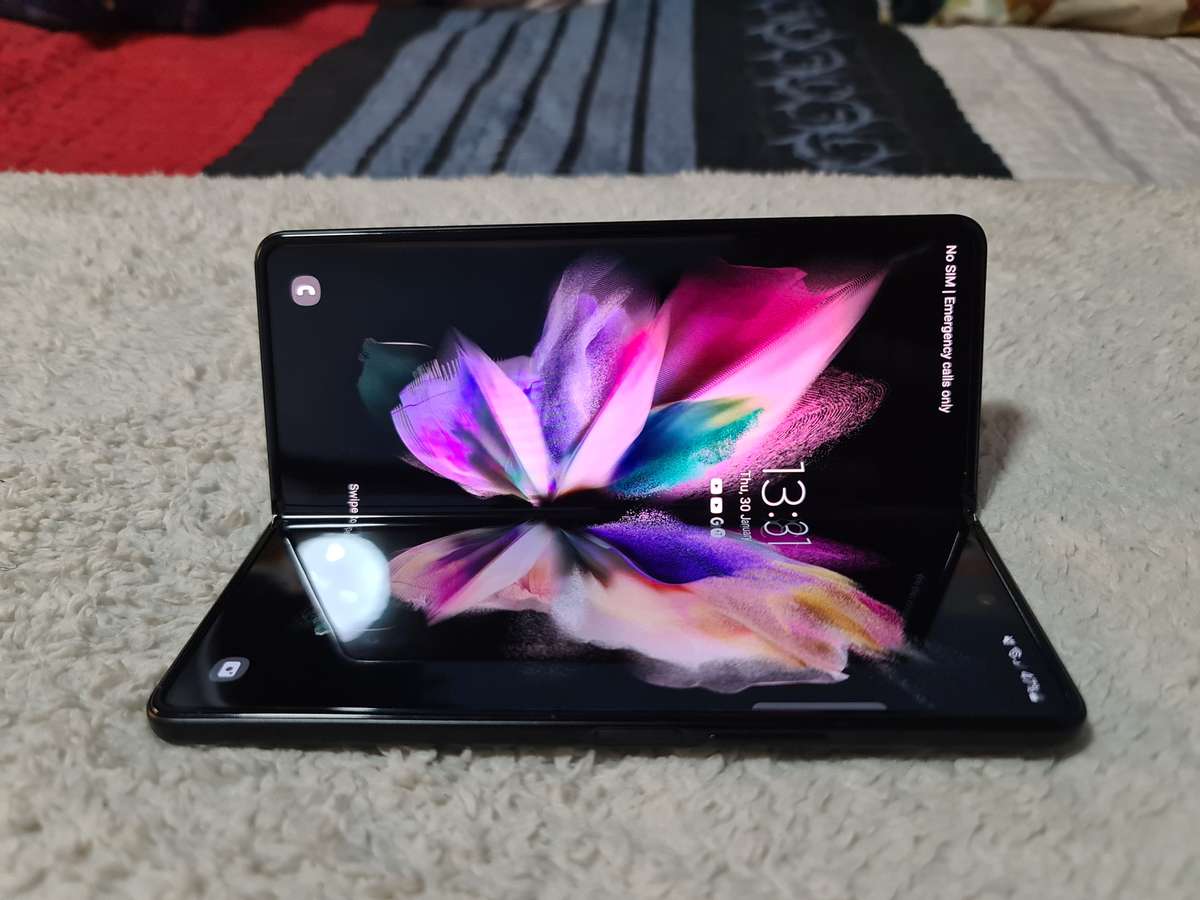 Samsung Galaxy Z Fold 3 5G 256GB Pre owned
