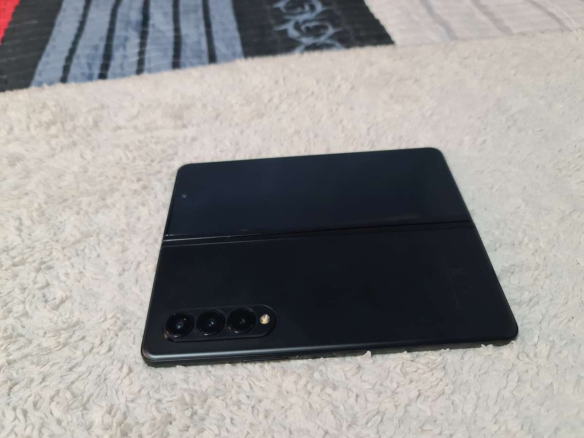 Samsung Galaxy Z Fold 3 5G 256GB Pre owned