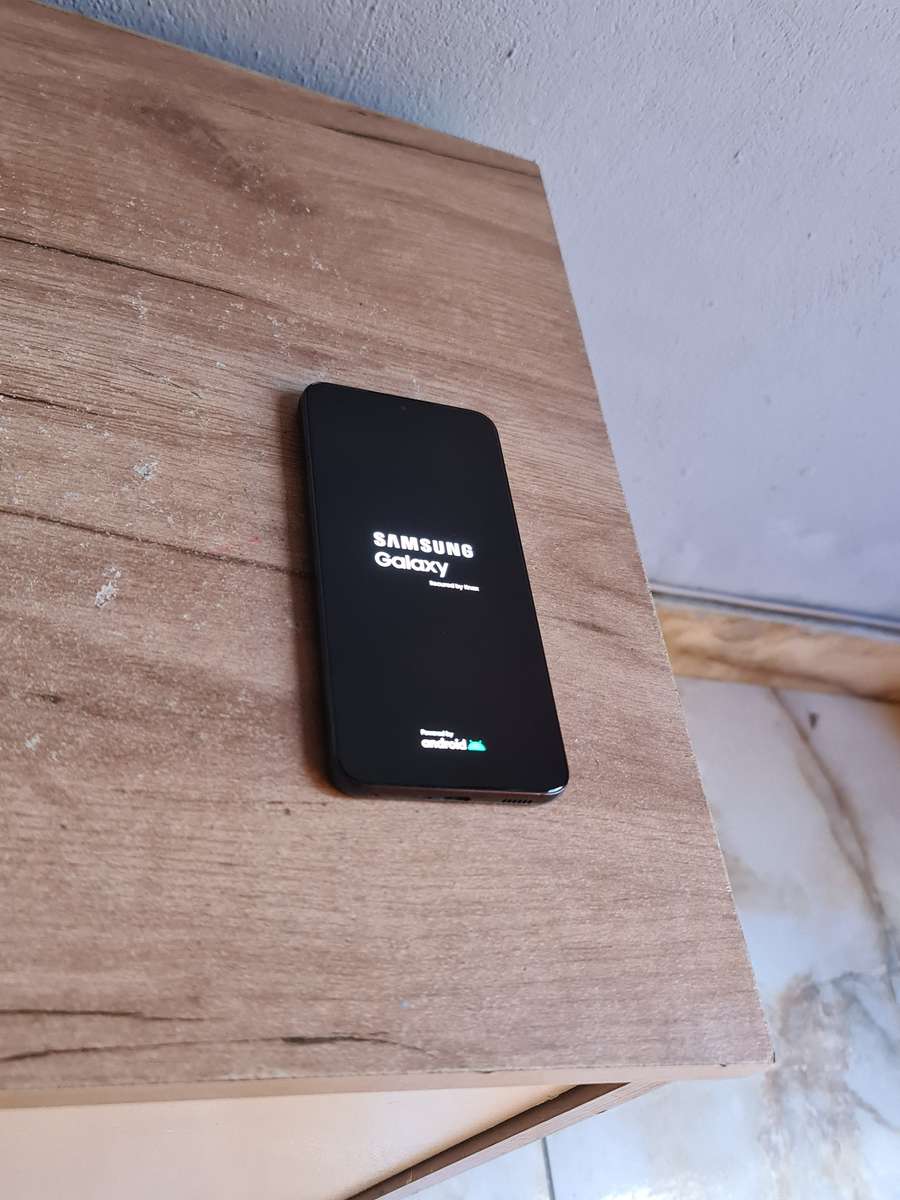 Samsung Galaxy S22 256GB Pre Owned