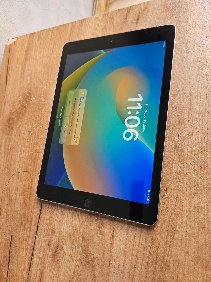 Apple iPad 6 (A1954) 128GB Wifi & Cellular Pre owned