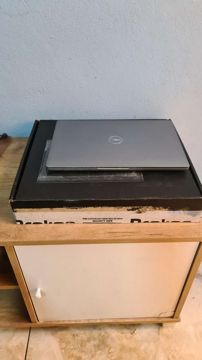 DELL LATITUDE 5430 Core i5 1235U/16 GB RAM/256GB SSD 4G