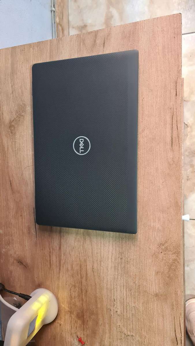 DELL LATITUDE 7430 Core i7-1265U/16 GB RAM/512GB SSD 4G Pre owned Like New