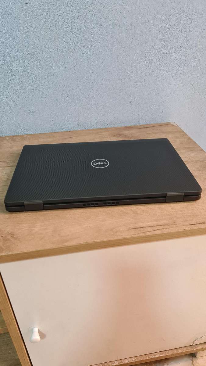 DELL LATITUDE 7430 Core i7-1265U/16 GB RAM/512GB SSD 4G Pre owned Like New
