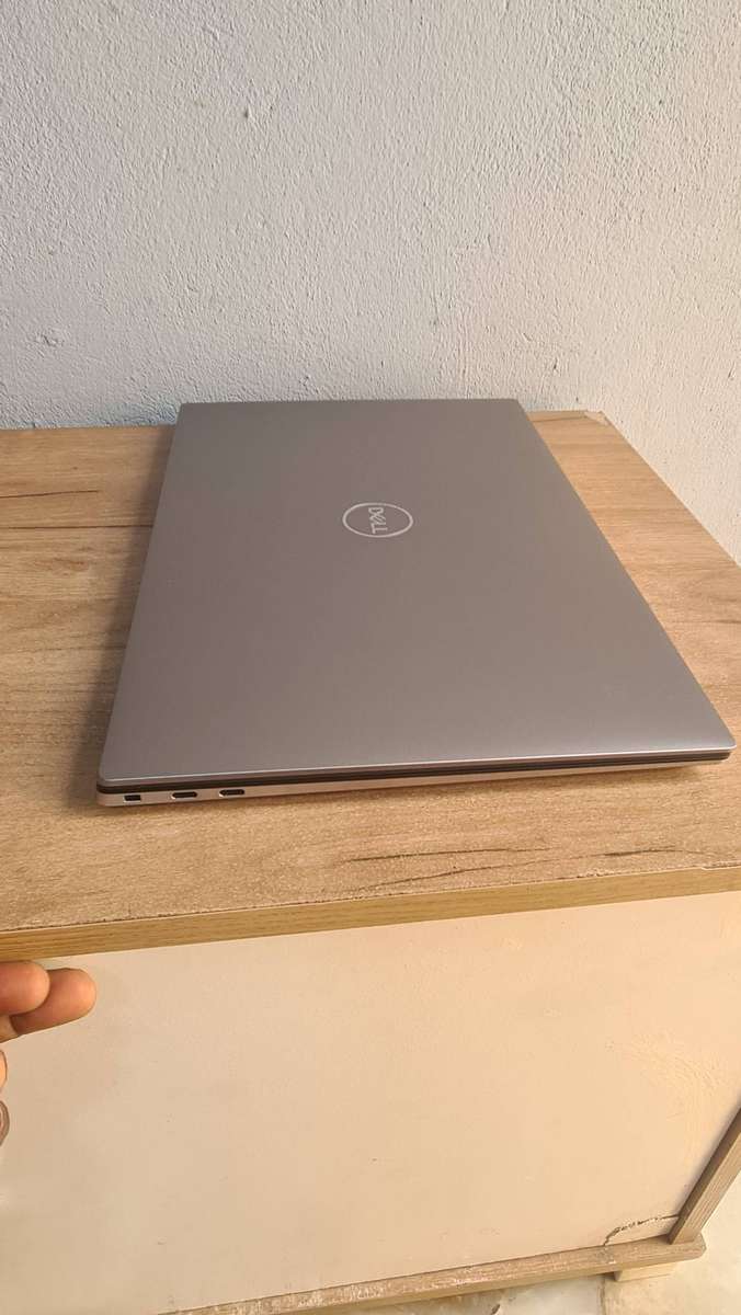 Dell Precision 15 5550 i7 10850H / 16GB / 512TB SSD / 15.6 FHD Display / NVIDIA Graphics  CPO