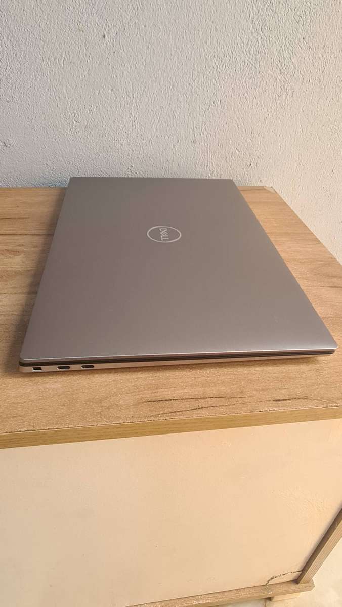 Dell Precision 15 5550 i7 10850H / 16GB / 512TB SSD / 15.6 FHD Display / NVIDIA Graphics  CPO