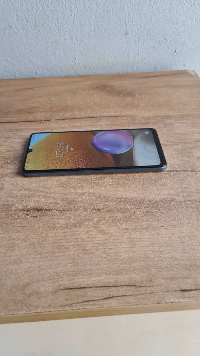 Samsung Galaxy A32 4G 128GB Pre-owned