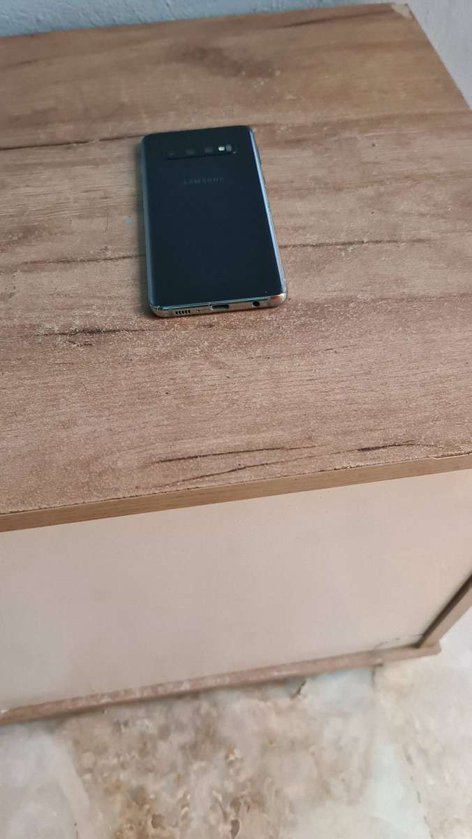 Samsung Galaxy S10 128GB Pre-owned