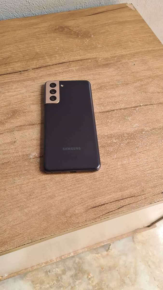 Samsung Galaxy S21 5G 256GB Pre-owned