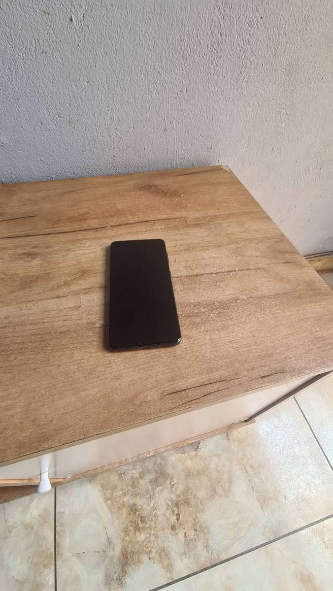 Samsung Galaxy S21 5G 256GB Pre-owned