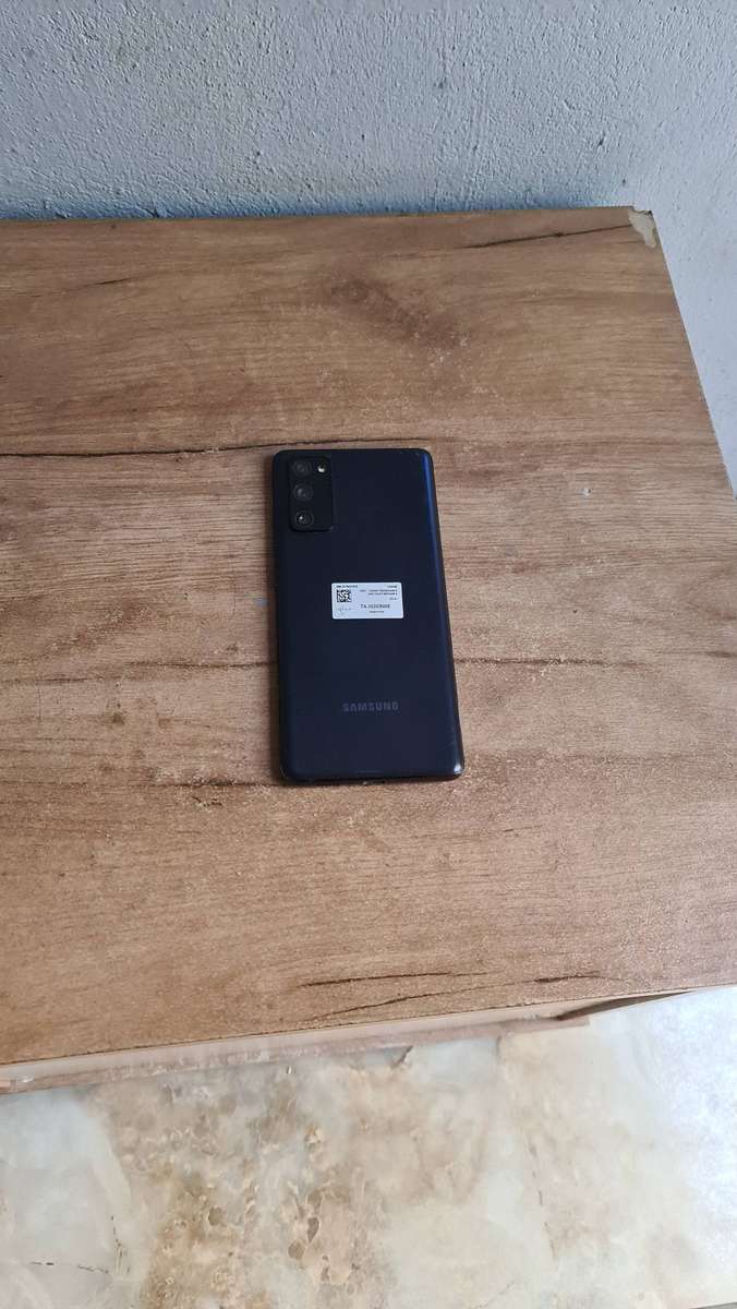 Samsung Galaxy S20 FE 128GB Pre owned