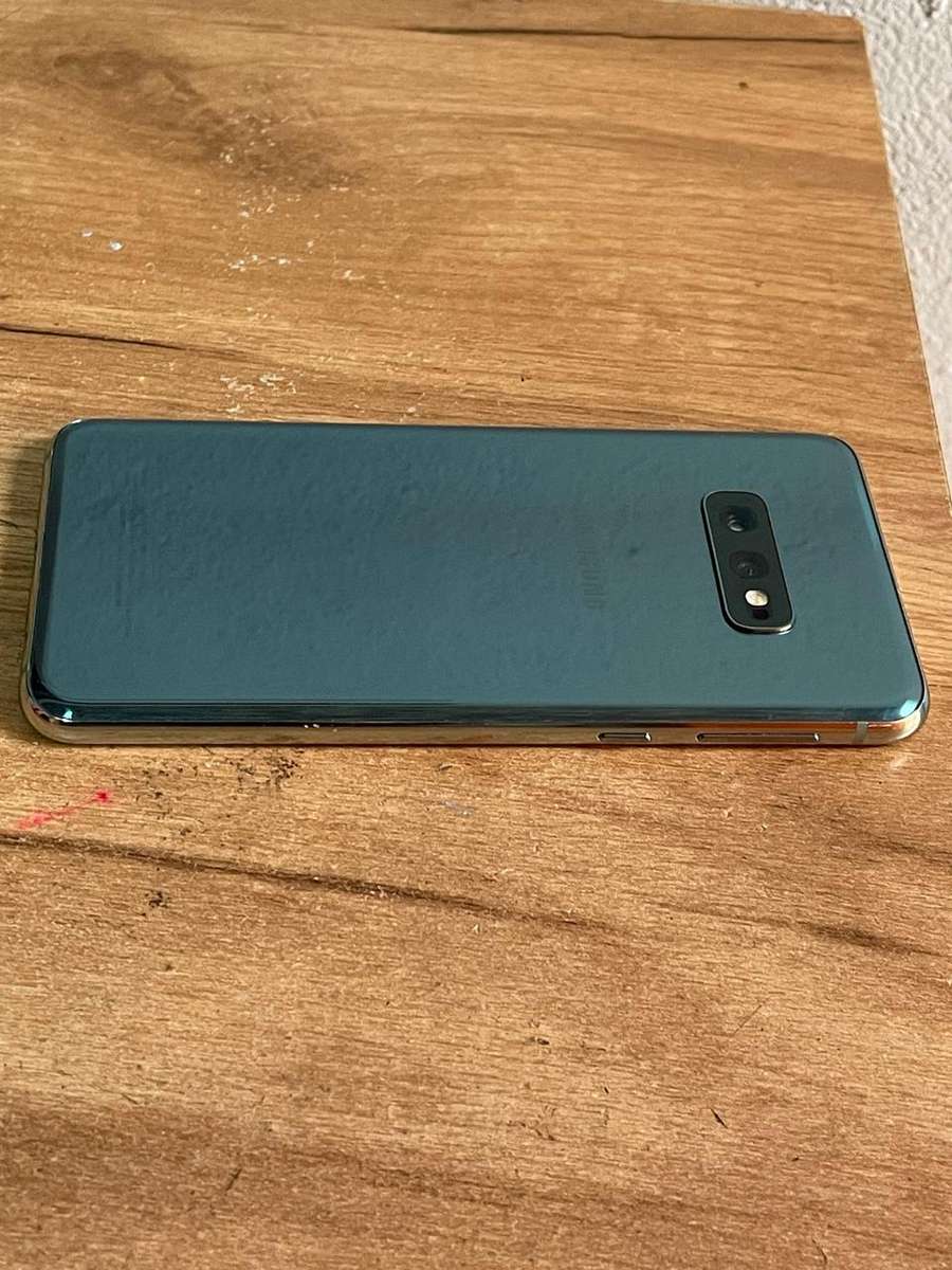Samsung Galaxy S10e 128GB Pre-owned