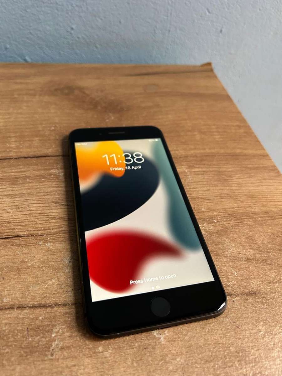 Apple iPhone 8 plus 64GB