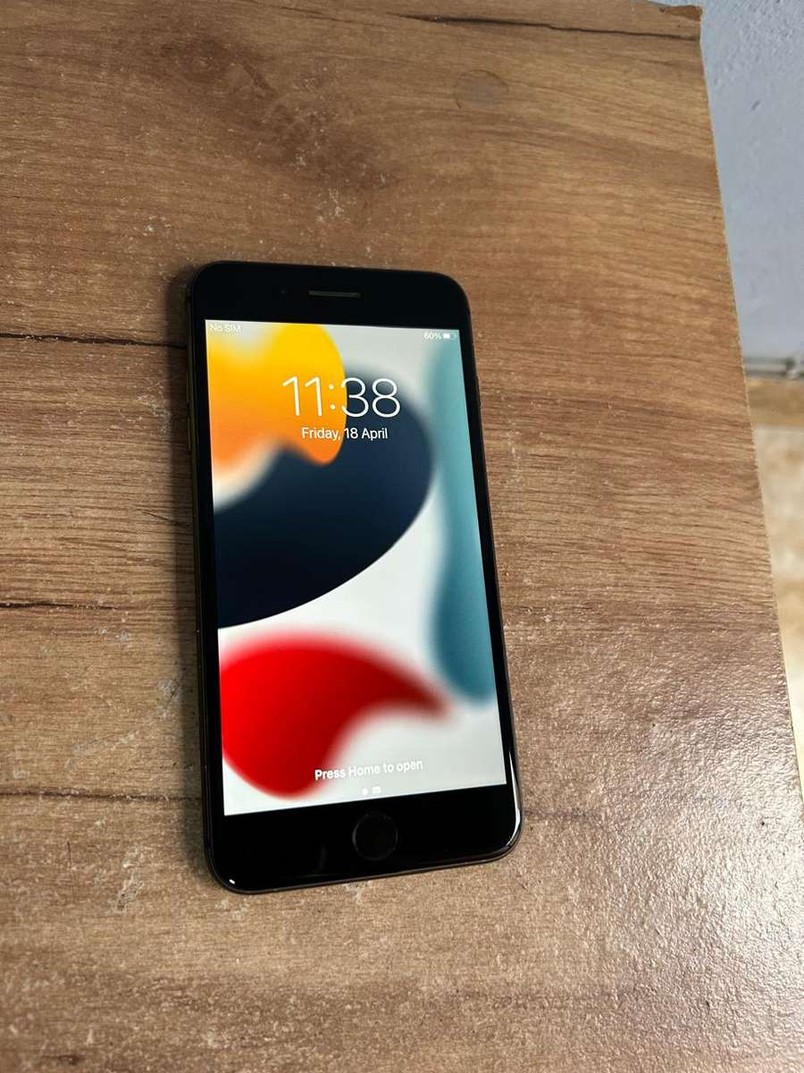 Apple iPhone 8 plus 64GB