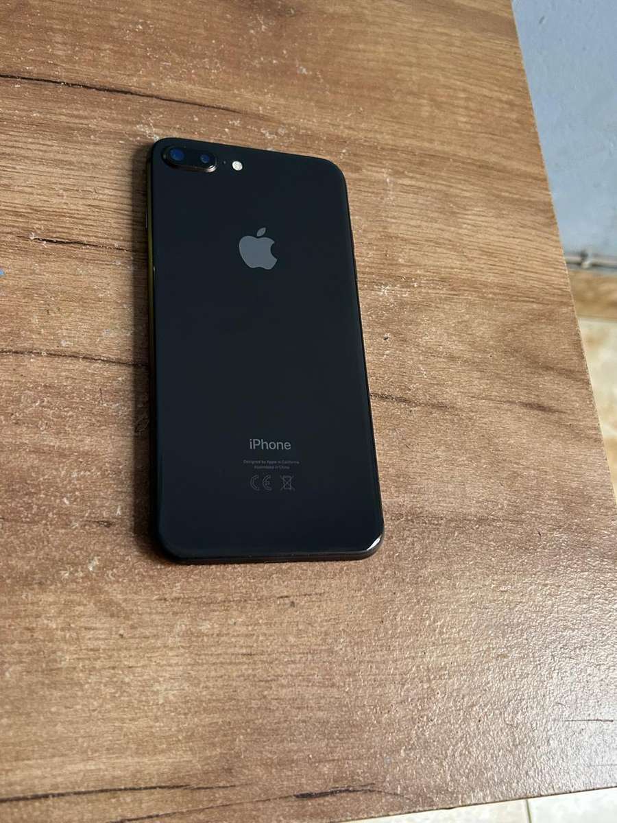 Apple iPhone 8 plus 64GB