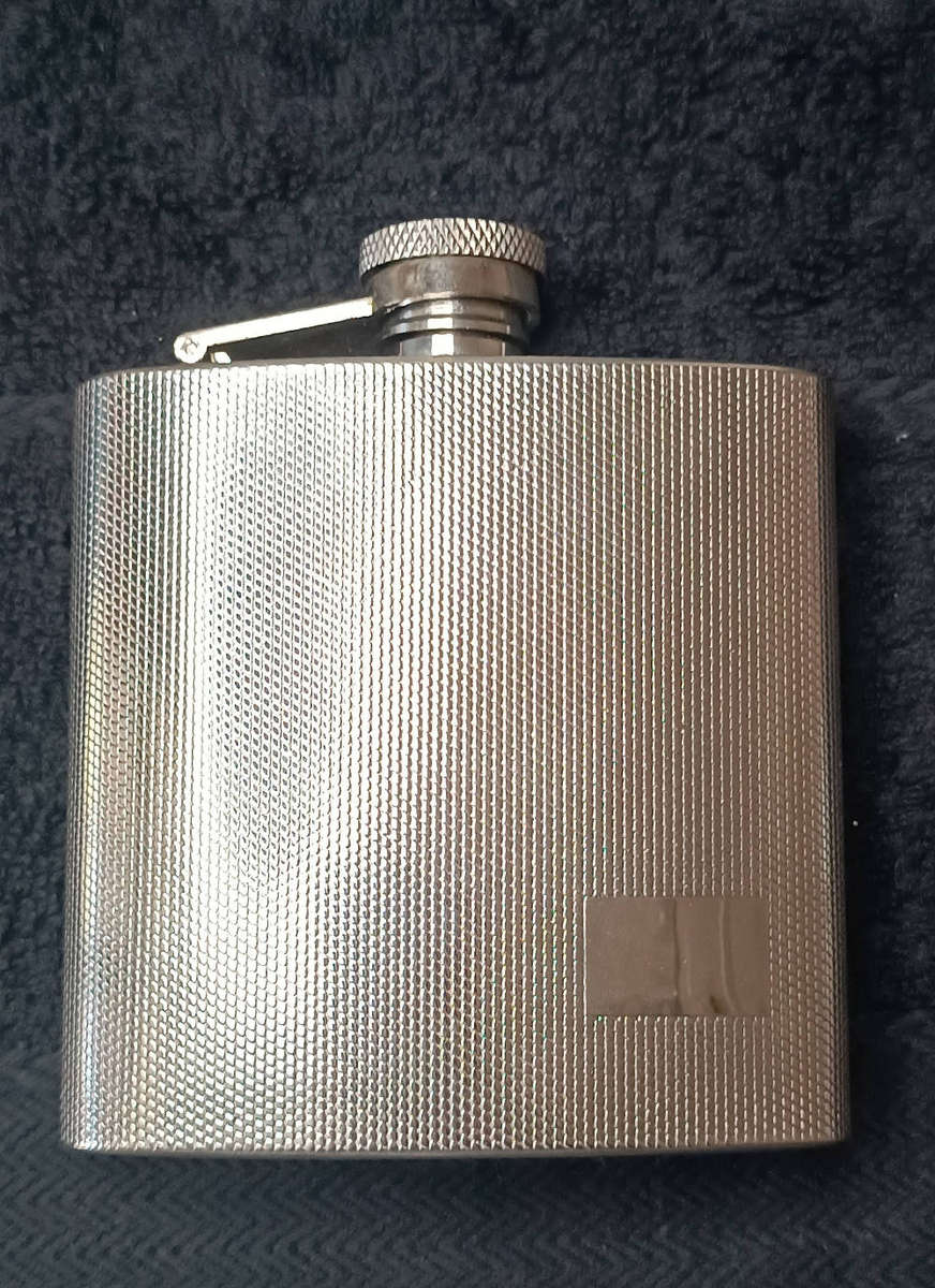 Hip flask 6 oz stainless steel unengraved
