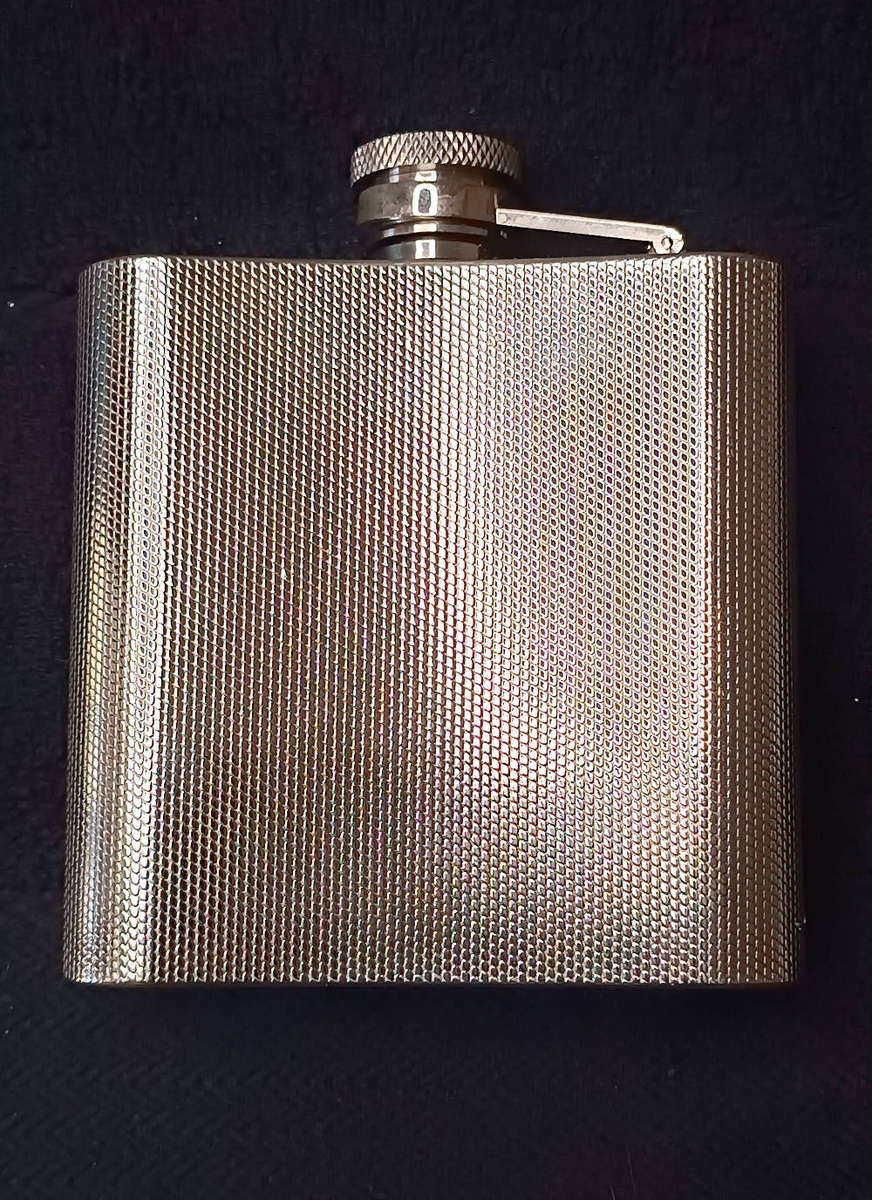 Hip flask 6 oz stainless steel unengraved