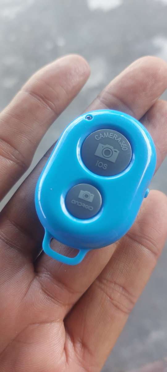 Bluetooth Camera Shutter Remote Control