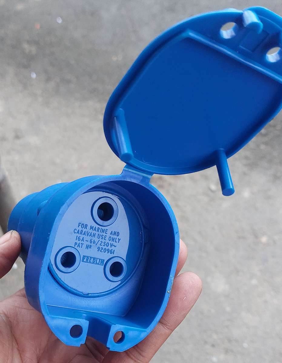 Caravan / Boat Adaptor