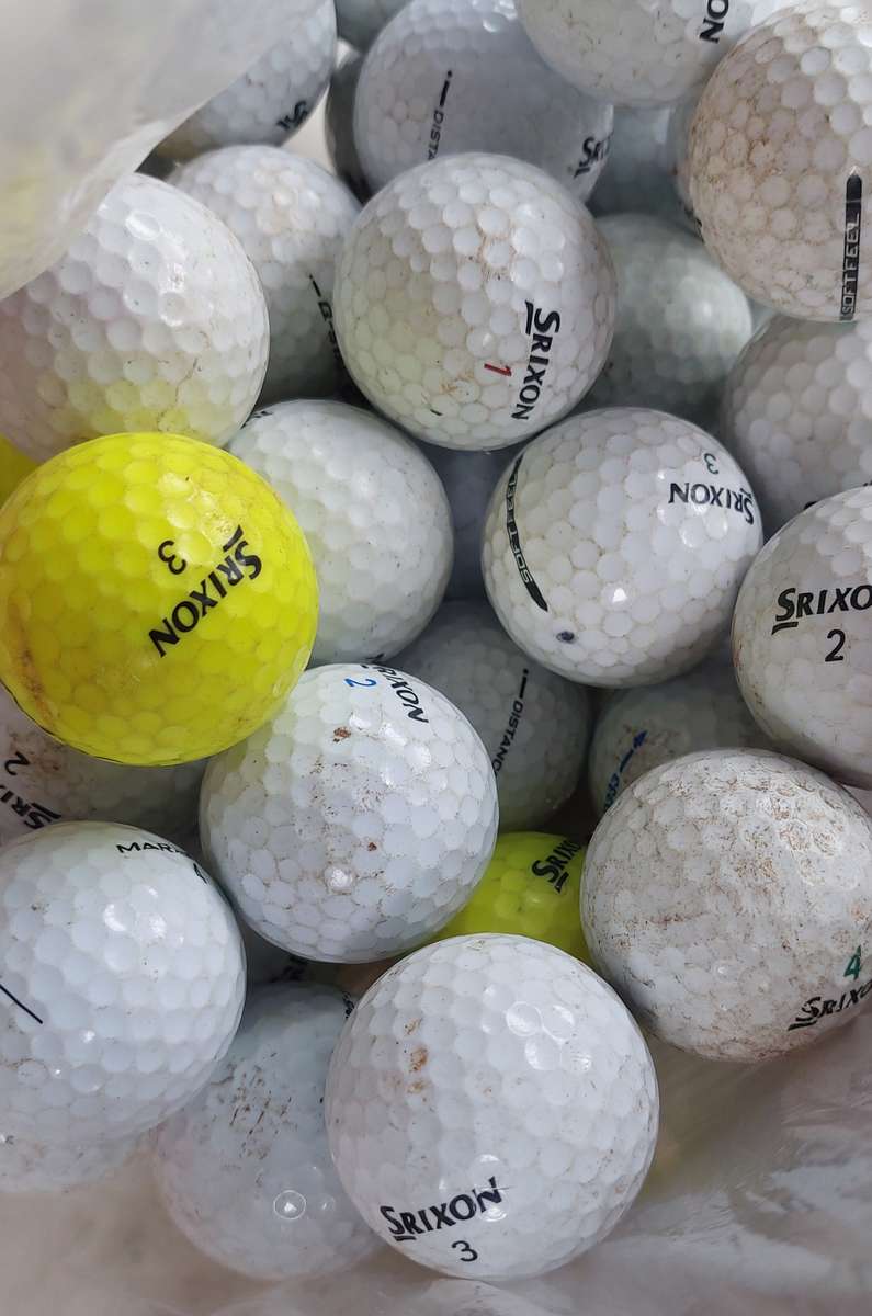 SRIXON golf balls x 52 bid per ball