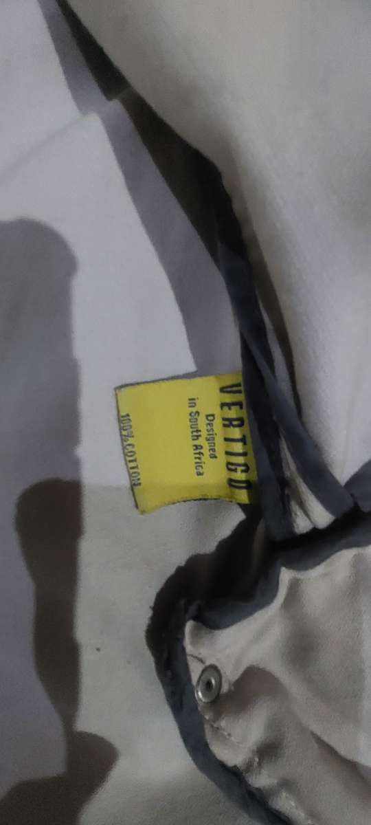 Medium mens  VERTIGO jacket