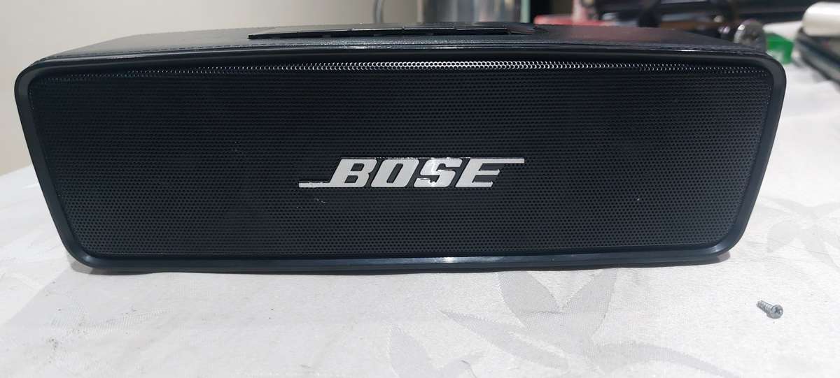 BLUETOOTH SPEAKER PORTABLE READ DESCRIPTION