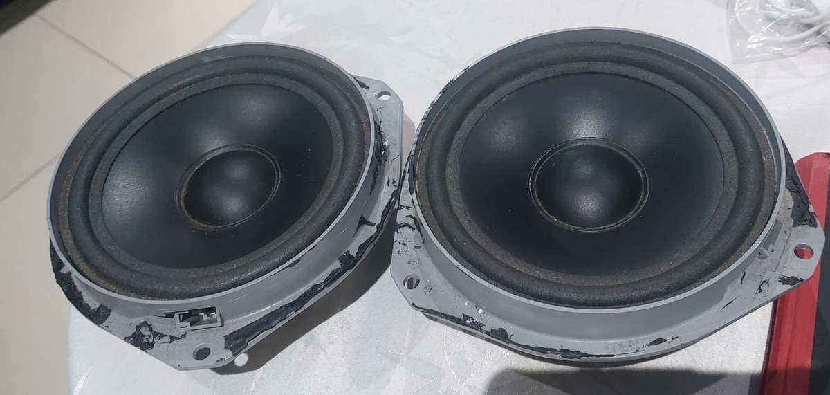 OEM IVECO POWERFUL 6 INCH SPEAKERS