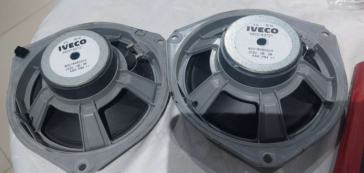 OEM IVECO POWERFUL 6 INCH SPEAKERS
