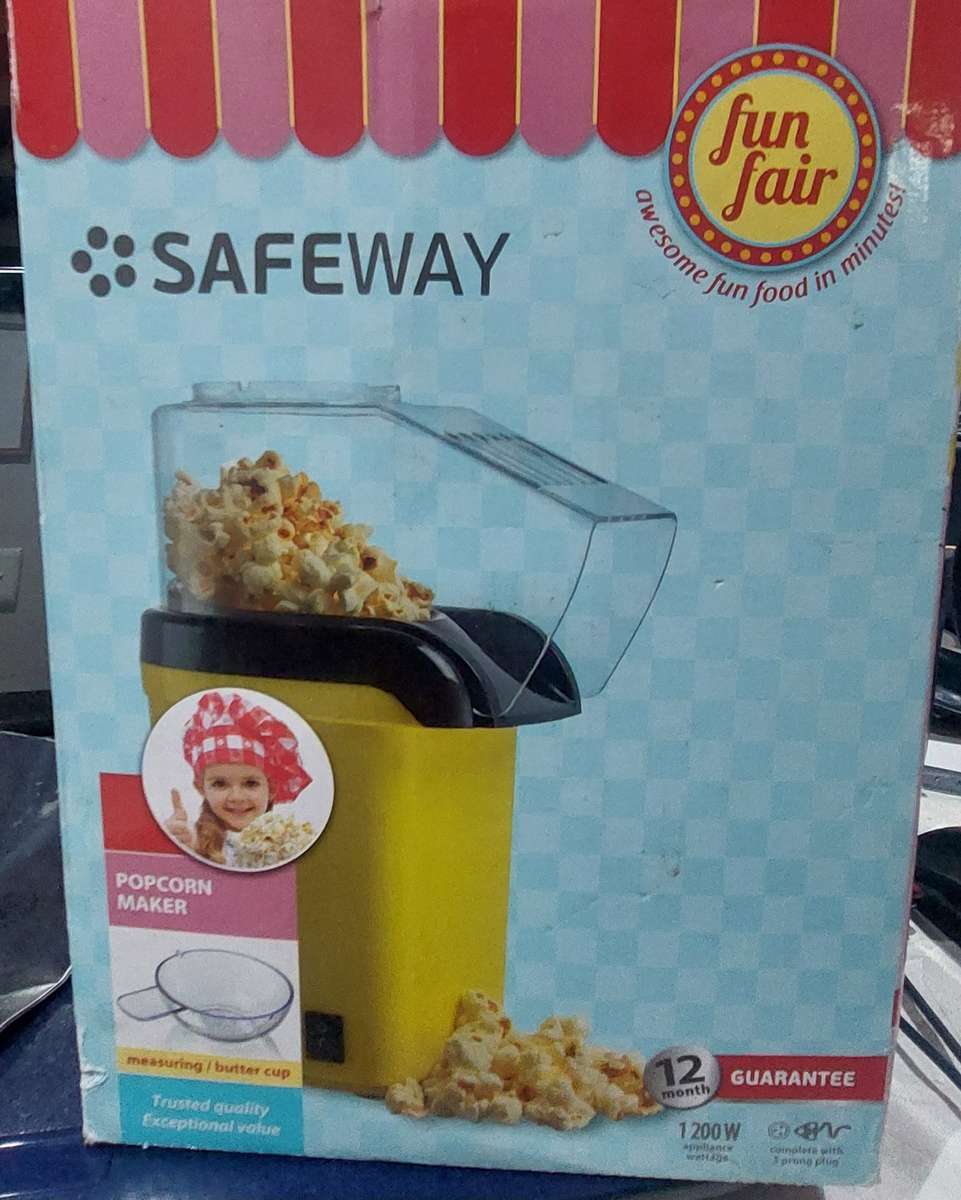 LIKE NEW HOT AIR POPCORN MACHINE WITH BUTTER CUP