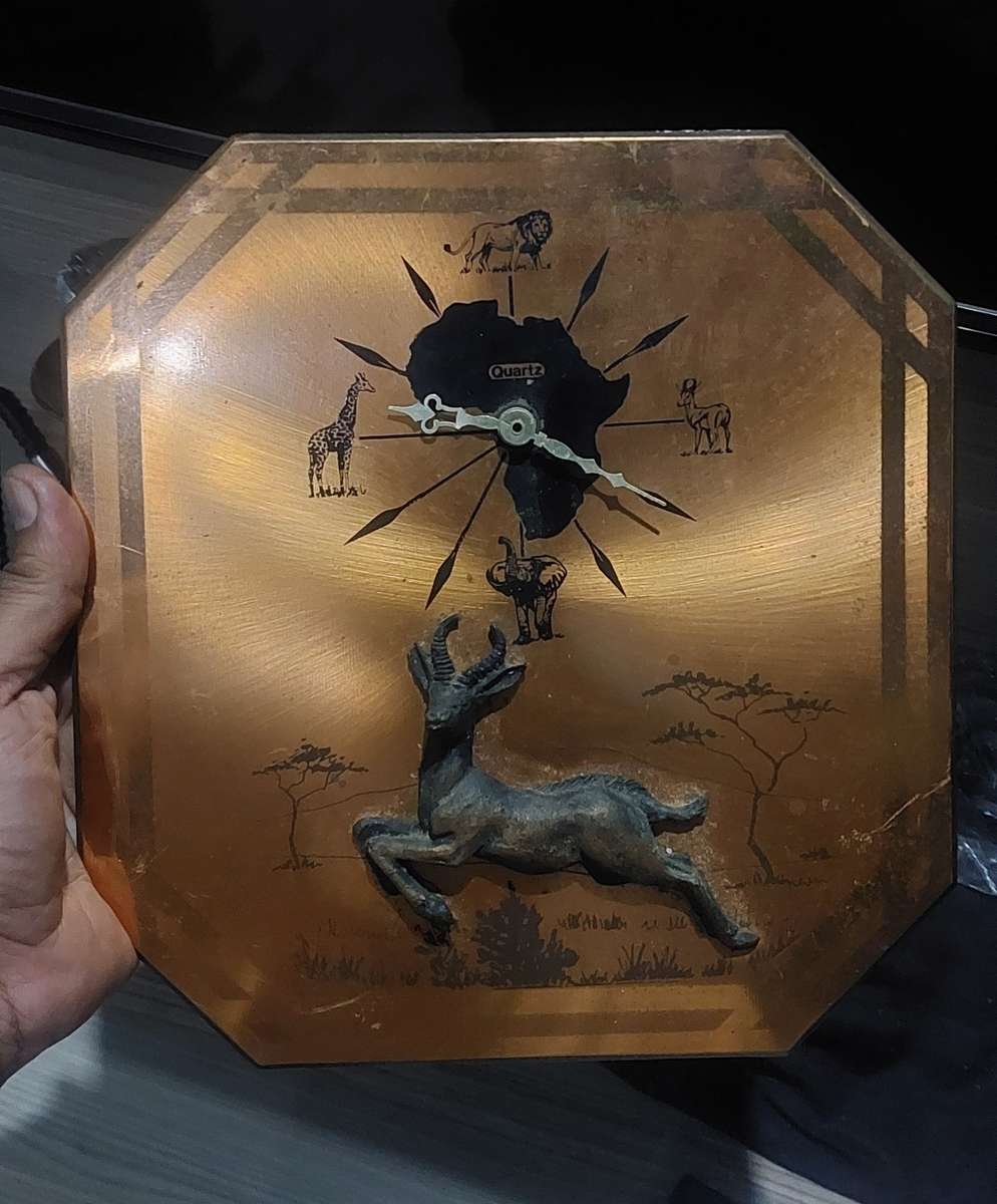 VINTAGE 25 X 24 CM COPPER CLOCK WORKING