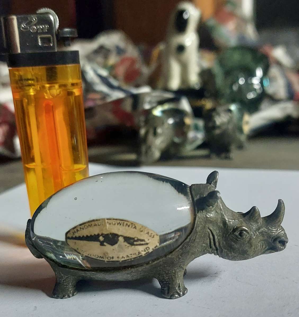 RARE VINTAGE COLLECTABLE SWAZILAND NGWENYA GLASS AND PEUTO RHINO