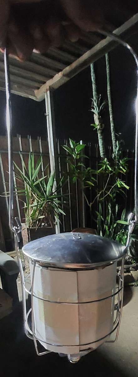 BRAND NEW CADAC LAMP WITH START BUTTON AND PACK OF MANTLE READ DESCRIPTION