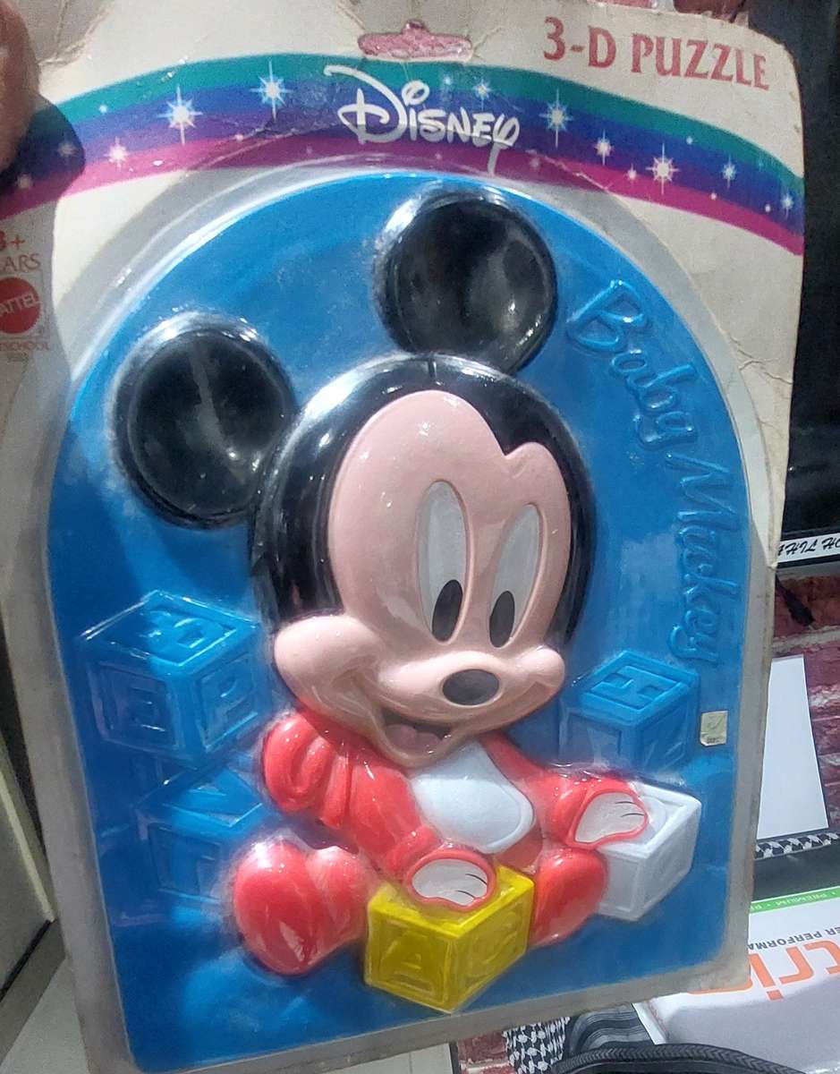 RARE LARGE  NEVER OPENED VINTAGE 3 D MICKEY PUZZLE