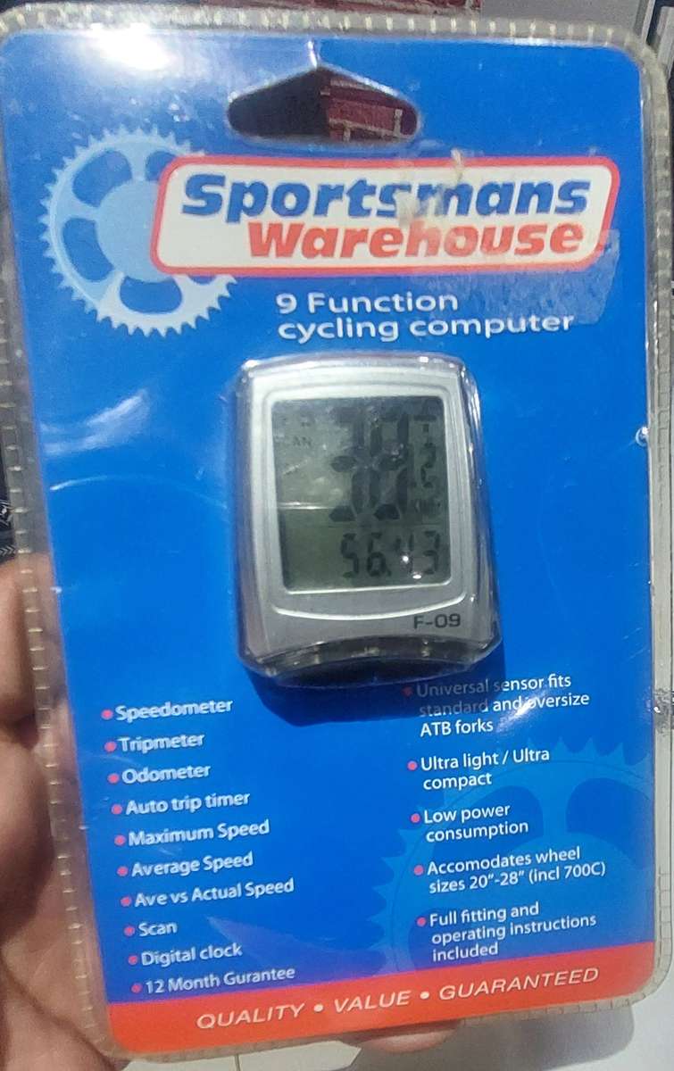 VINTAGE NEVER OPENED 9 FUNCTION CYCLING COMPUTER