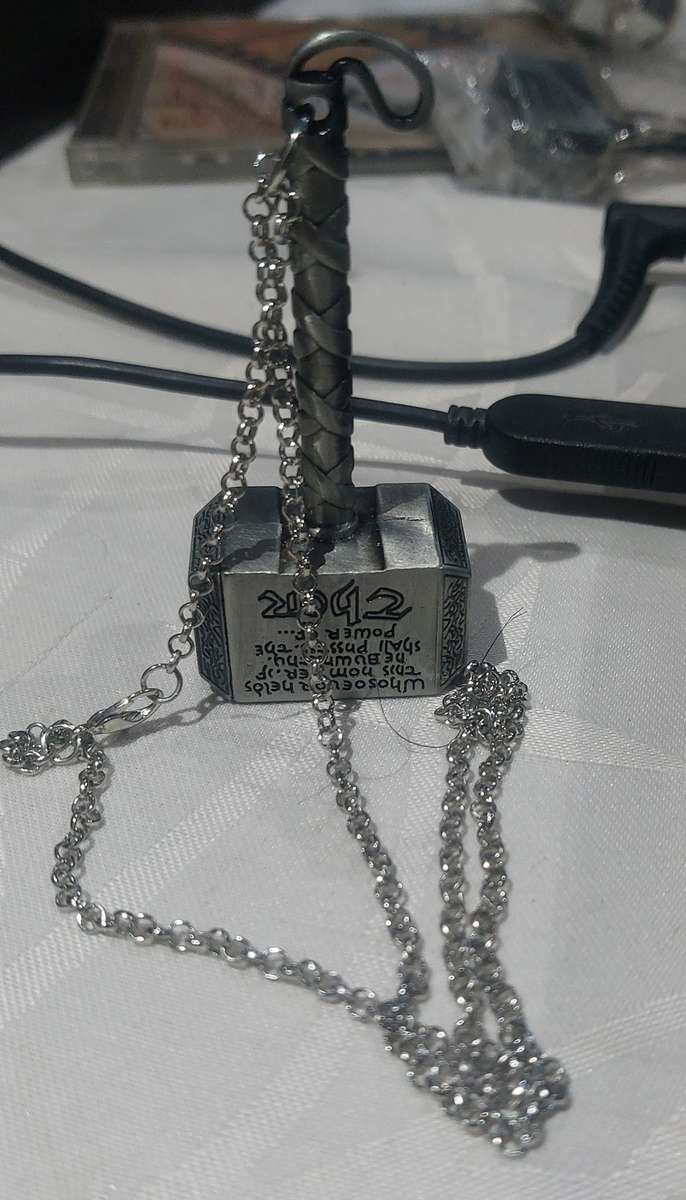 SOLID HAMMER NECK CHAIN