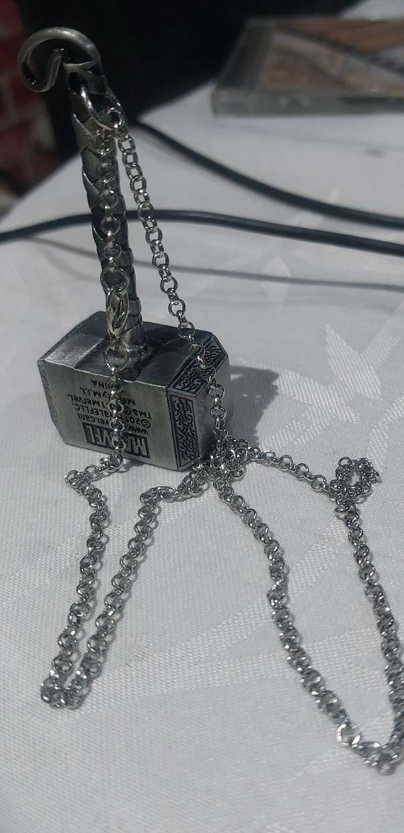 SOLID HAMMER NECK CHAIN