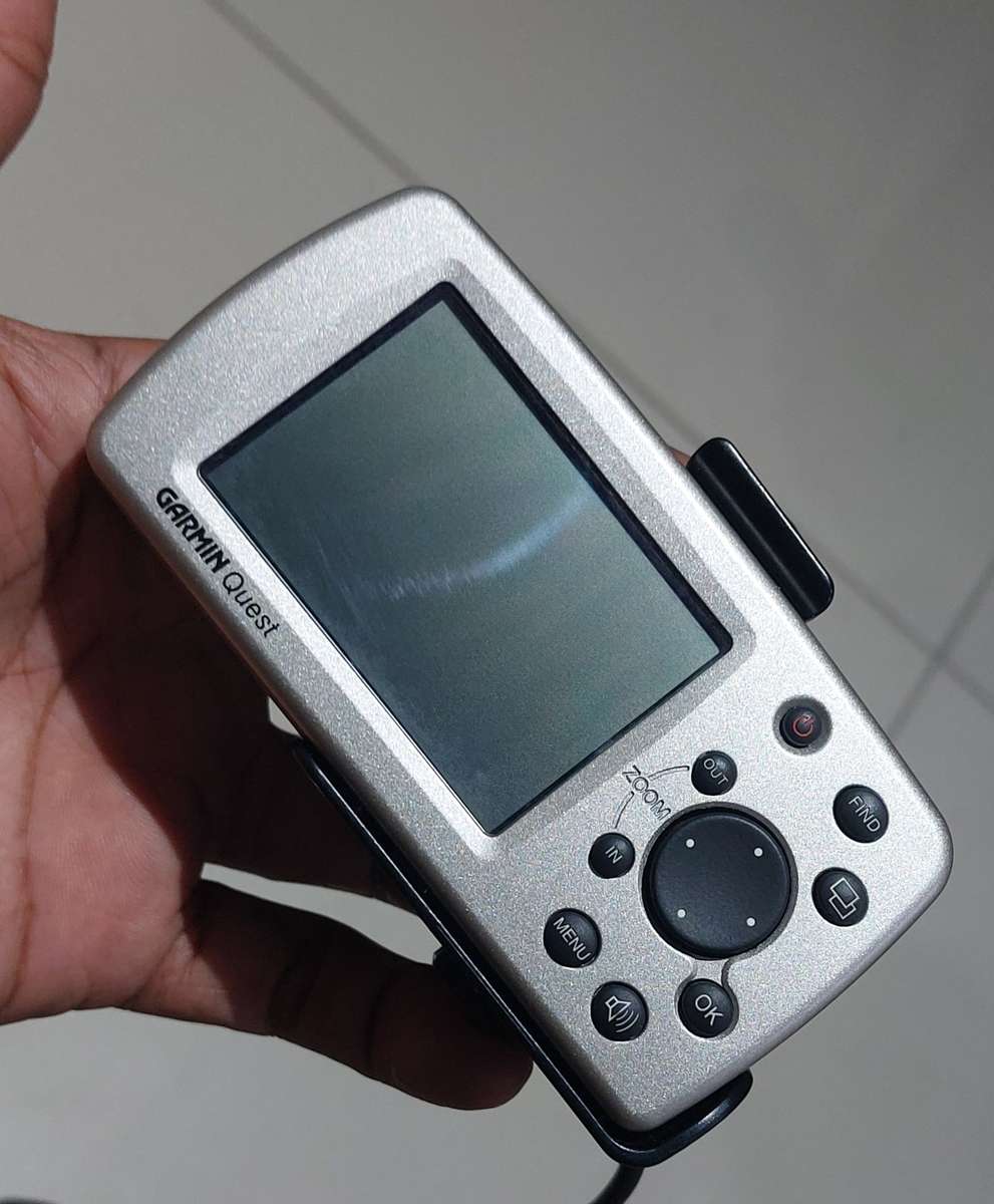 GARMIN QUEST NAVIGATION WORKS PERFECTLY