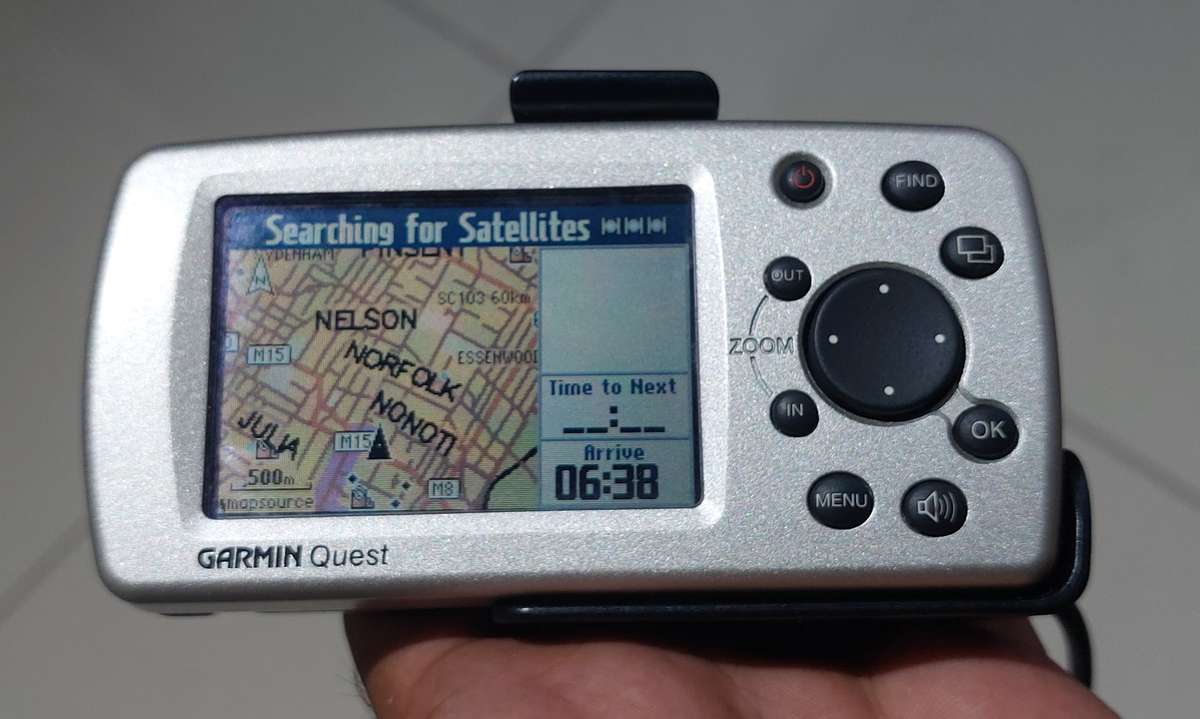 GARMIN QUEST NAVIGATION WORKS PERFECTLY