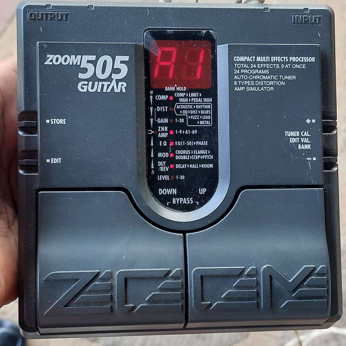 ZOOM 500 GUITAR COMPACT MULTI EFFECTS FOOT OPERATED