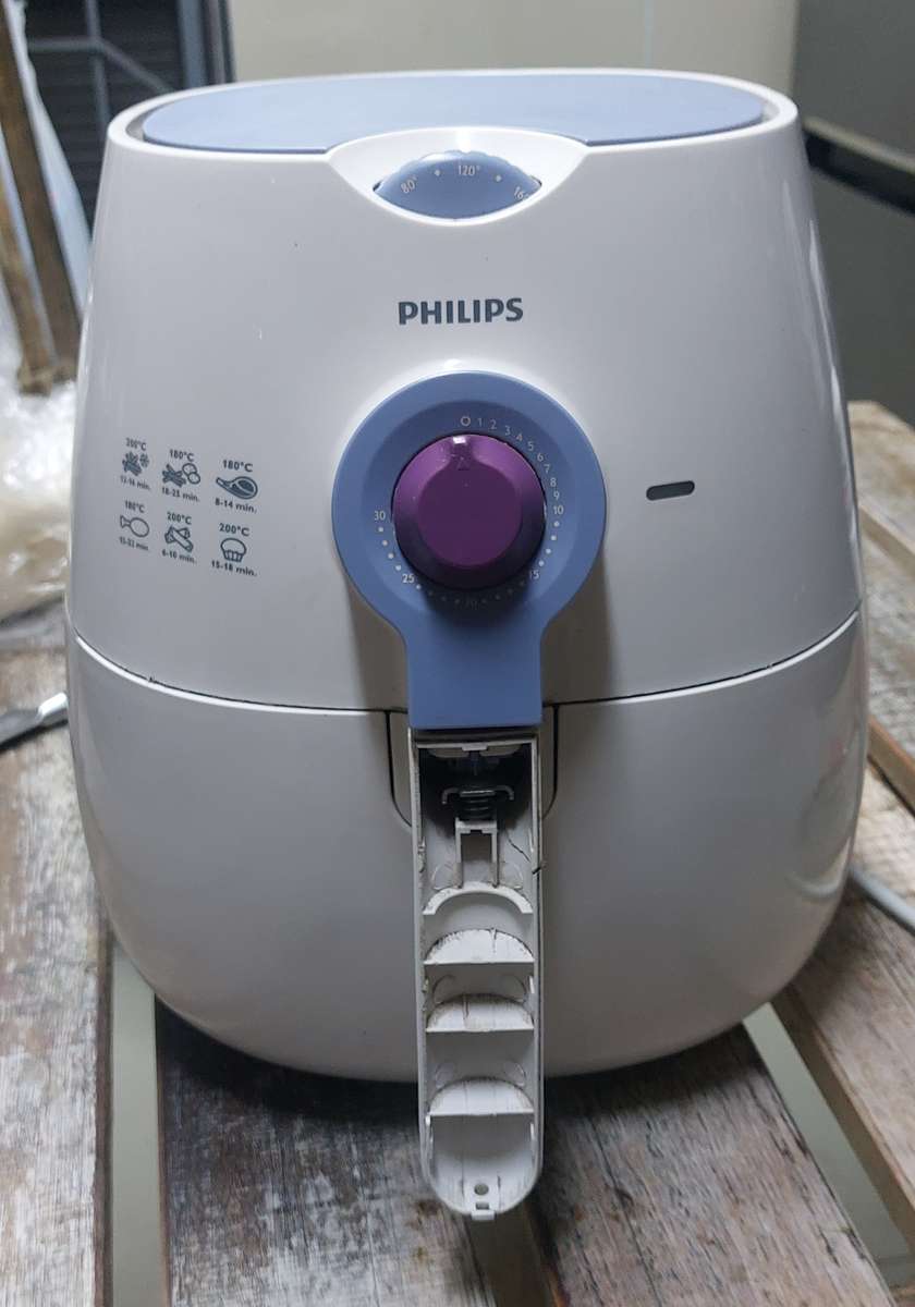 PHILLIPS VIVO AIRFRYER READ DISCRIPTION