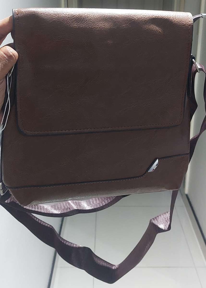AWESOME MAN SLING BAG BROWN