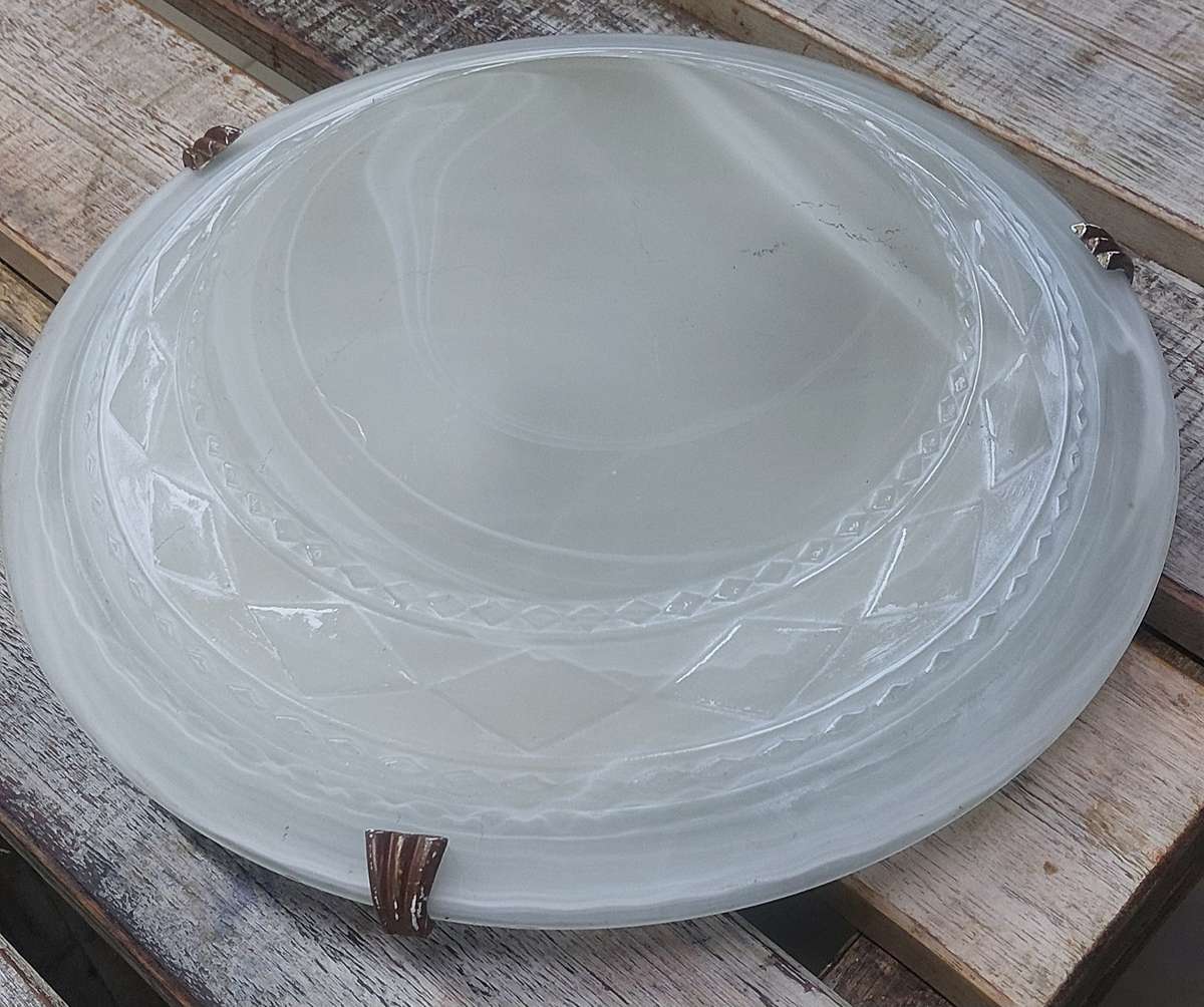 LARGE OUTDOOR OR INDOOR LIGHT FITTING