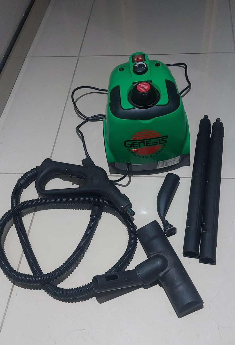 RARE GENESIS JET  STEAM CLAENER WITH ALL ASSESSORIES WORKING