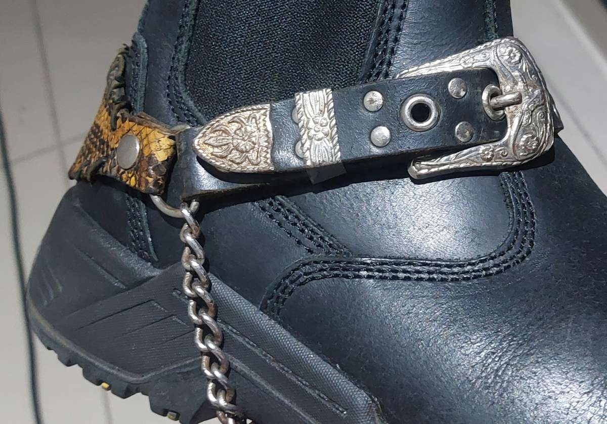 USA ULTRA RARE GENUINE DESERT PYTHON  SNAKE SKIN AND LEATHER BOOT STRAP