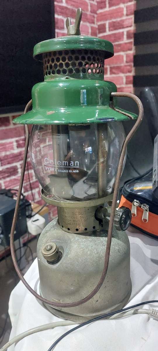 VINTAGE SUNSHINE OF THE NIGHT MADE IN THE USA COLEMAN LANTERN