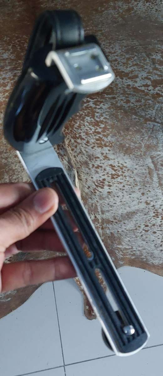 MADE IN JAPAN VINTAGE CAMERA AND FLASH HOLDER