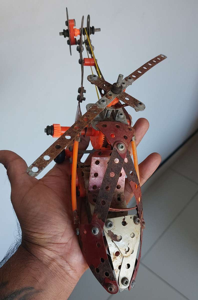 VINTAGE MECHANO HELICOPTER